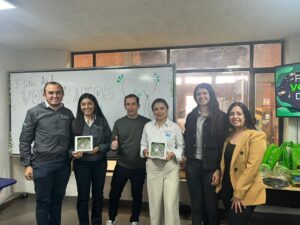 Reconocimiento a donador destacado