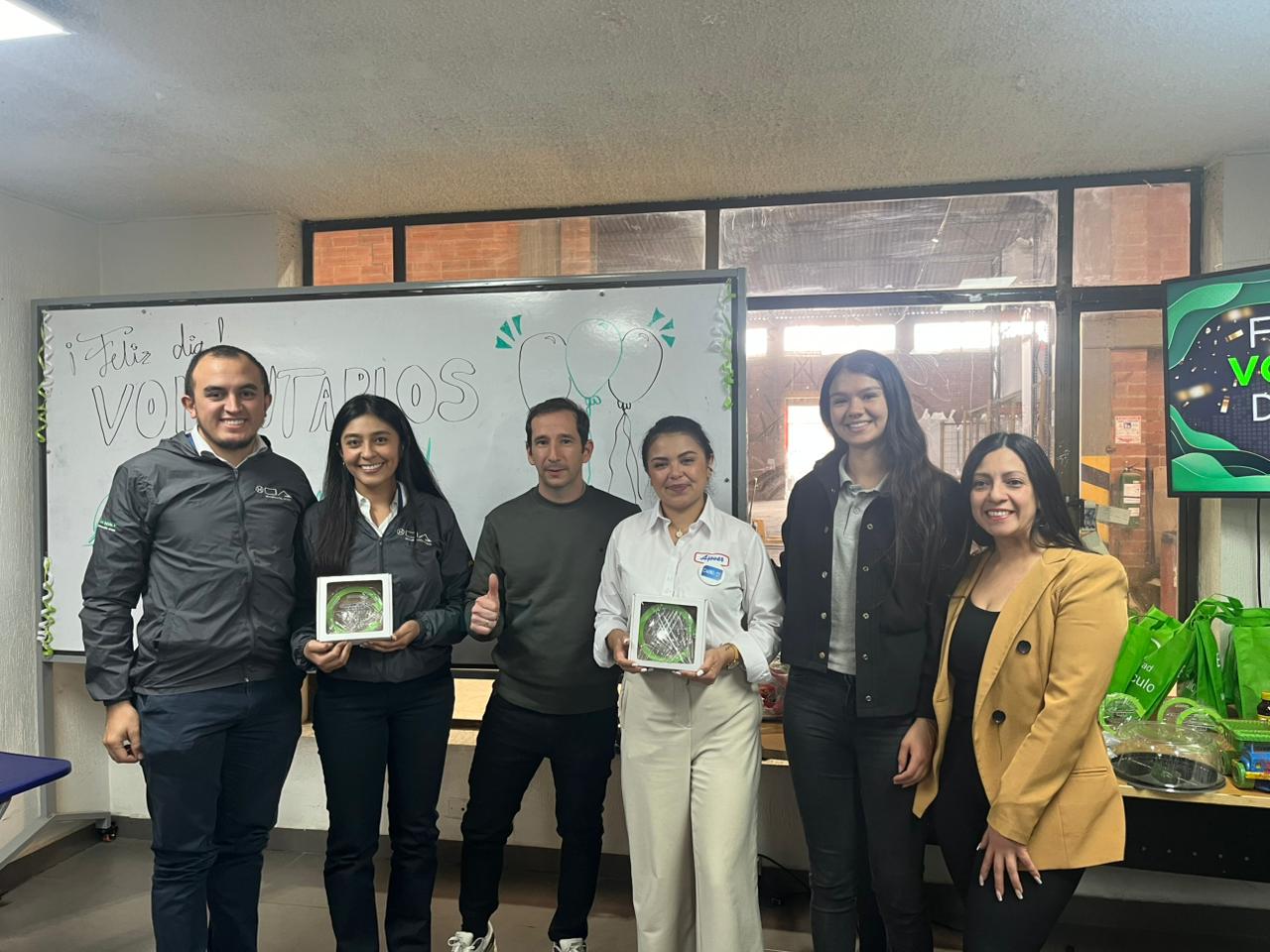 Reconocimiento a donador destacado